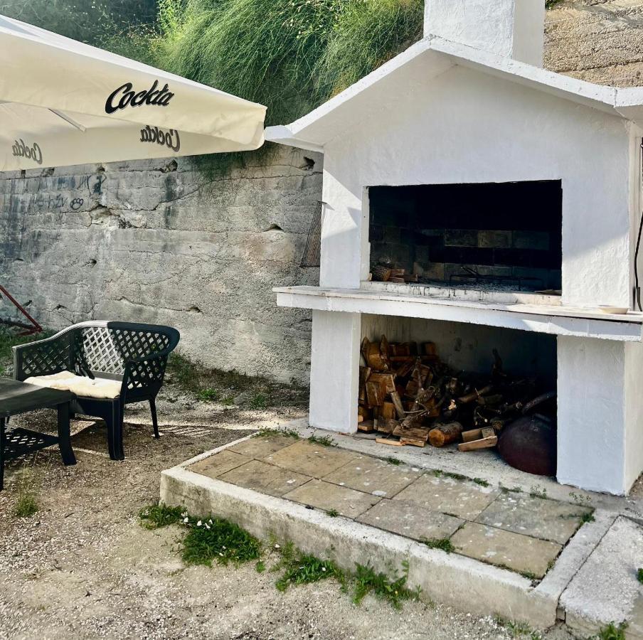 Apartmani Branko Vojnovic Omiš Εξωτερικό φωτογραφία