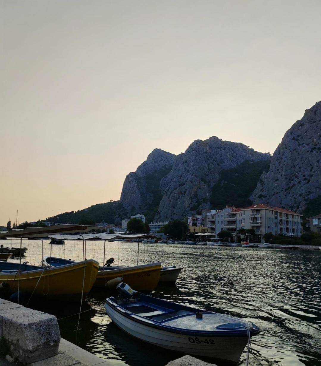 Apartmani Branko Vojnovic Omiš Εξωτερικό φωτογραφία