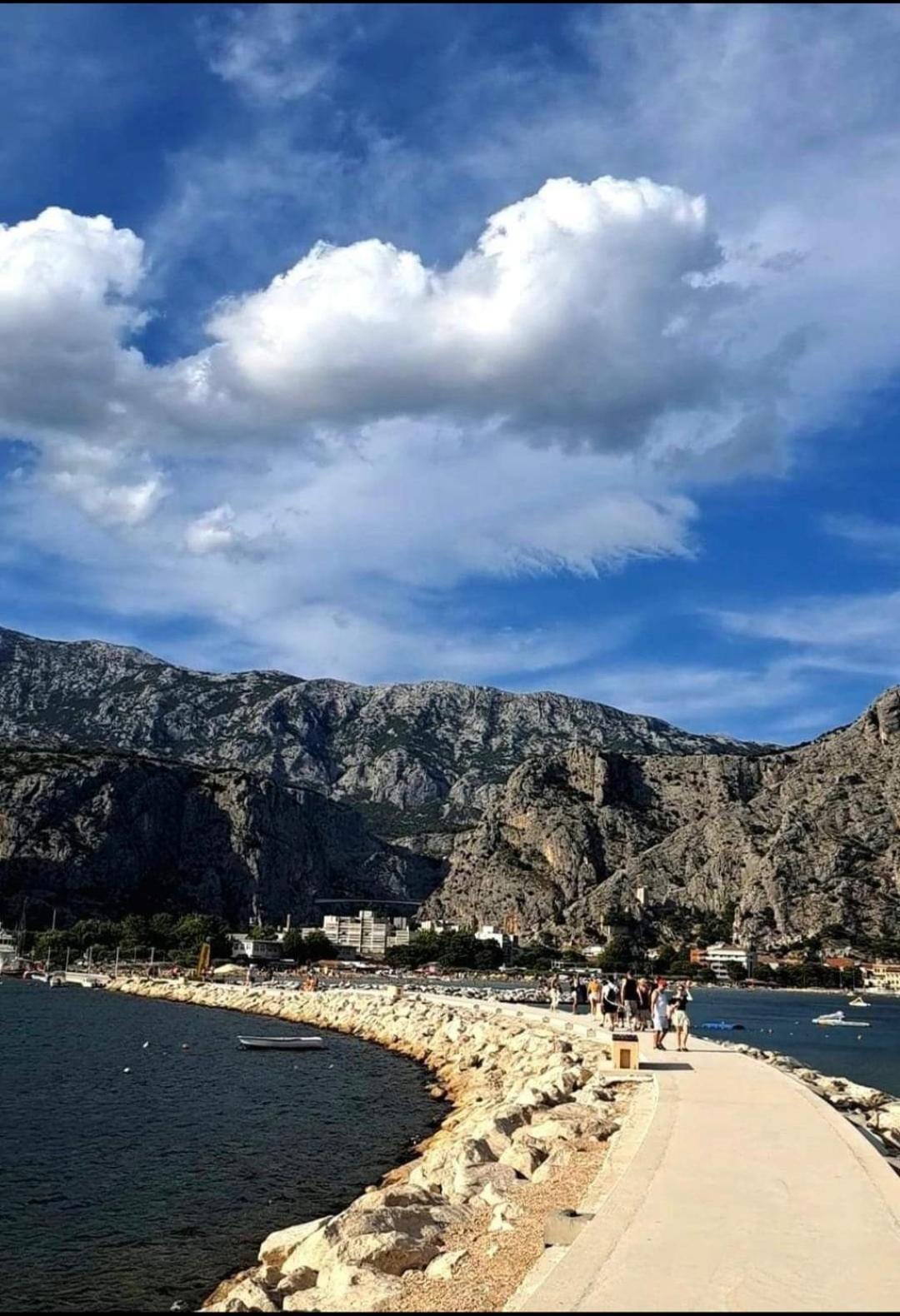 Apartmani Branko Vojnovic Omiš Εξωτερικό φωτογραφία