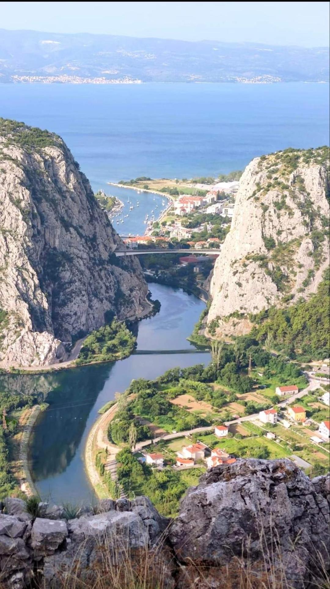 Apartmani Branko Vojnovic Omiš Εξωτερικό φωτογραφία
