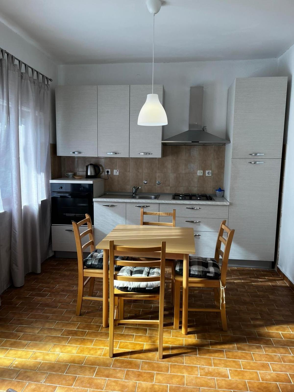 Apartmani Branko Vojnovic Omiš Δωμάτιο φωτογραφία