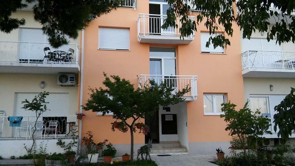 Apartmani Branko Vojnovic Omiš Εξωτερικό φωτογραφία