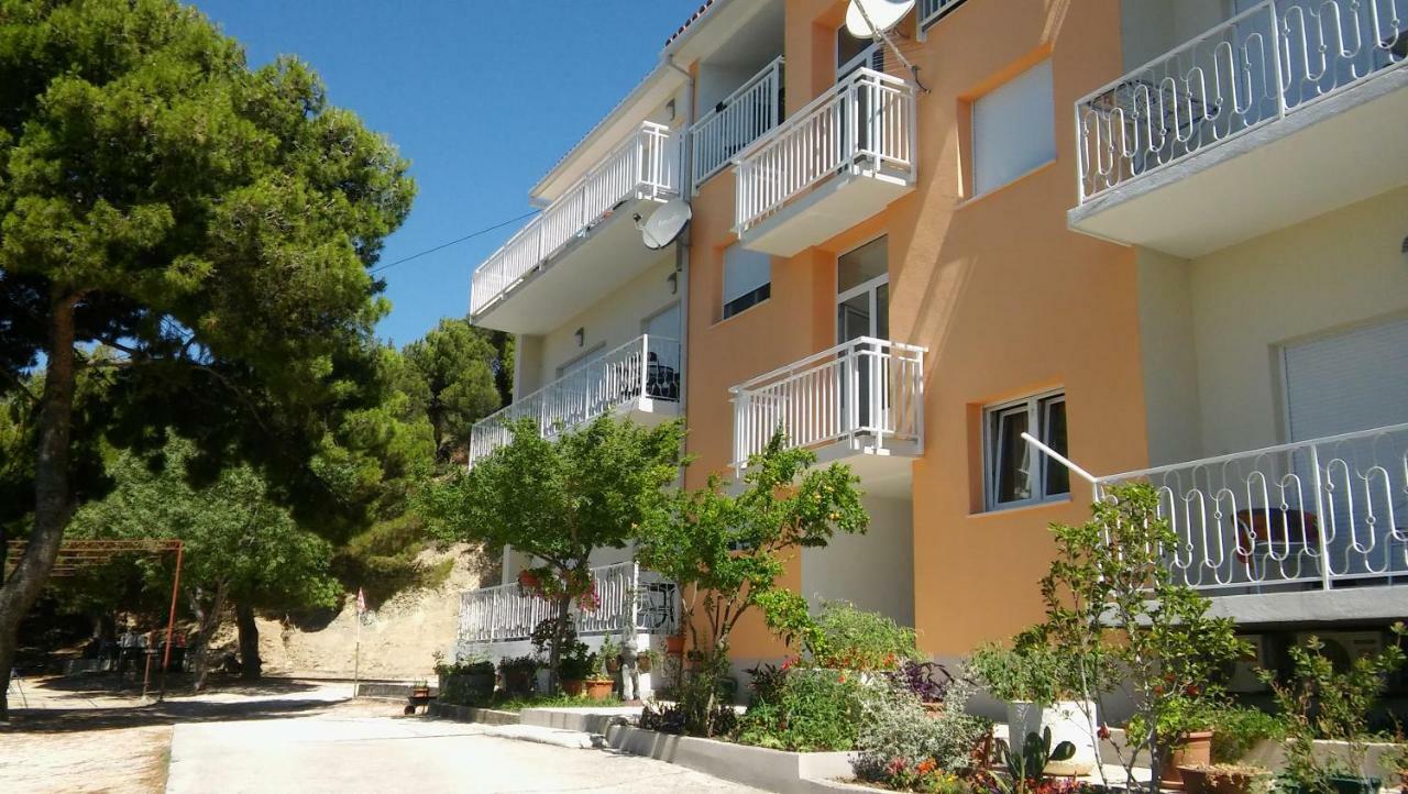 Apartmani Branko Vojnovic Omiš Εξωτερικό φωτογραφία