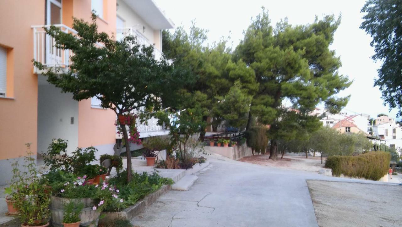 Apartmani Branko Vojnovic Omiš Εξωτερικό φωτογραφία